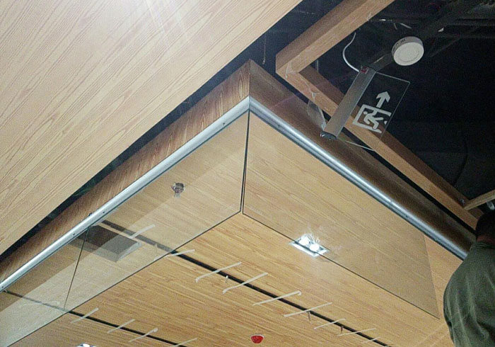 固定擋煙垂壁