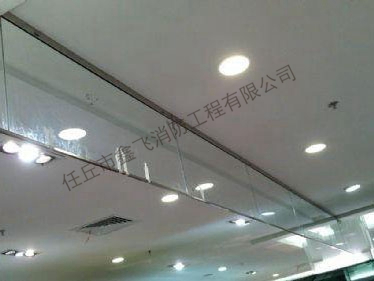 玻璃垂壁控制